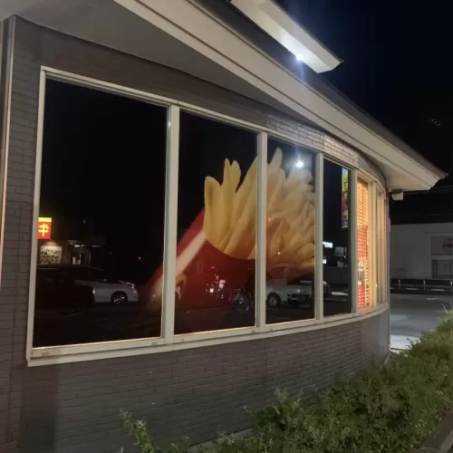 マクドナルドシート貼りのサムネイル